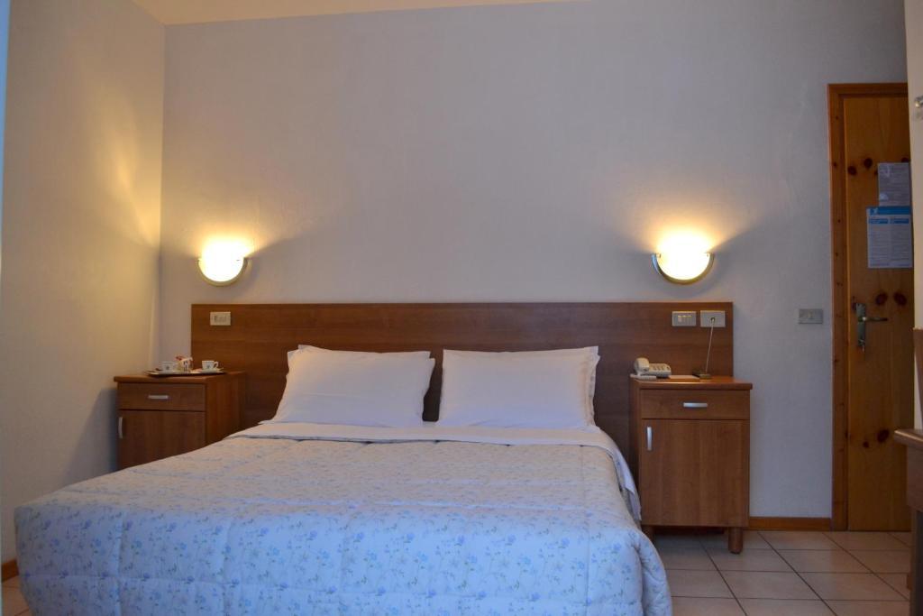 Hotel Pineta Falcade Cameră foto